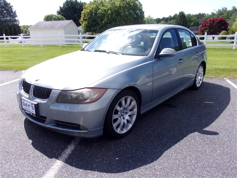 2006 BMW 3 Series 330i's photo